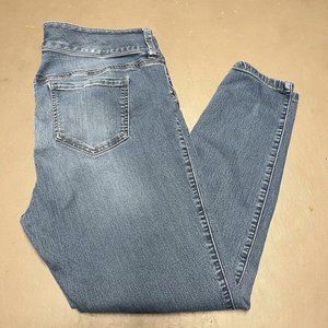 Torrid Size 16R Medium Wash Jegging